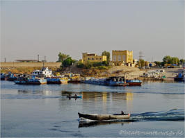Im Hafen von Assuan, Aegypten