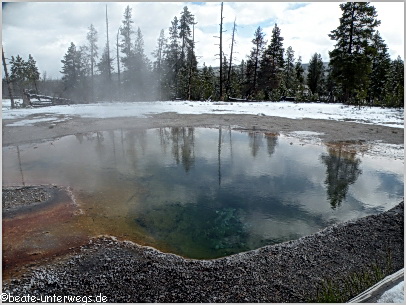 Yellowstone National Park, Firehole Spring 03