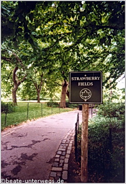 NYC-Central Park-Strawberry Fields01