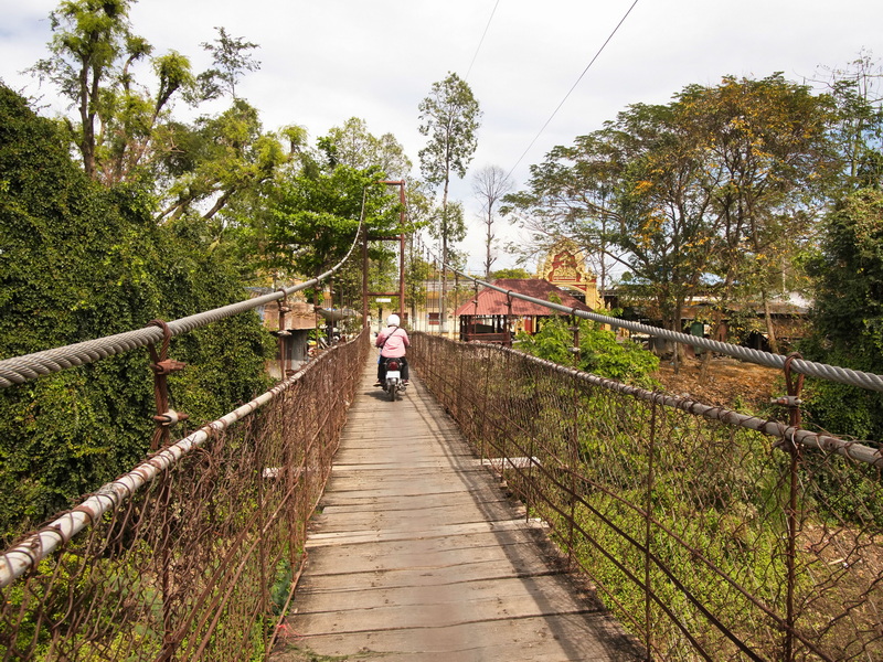 Bambus-Hängebrücke
