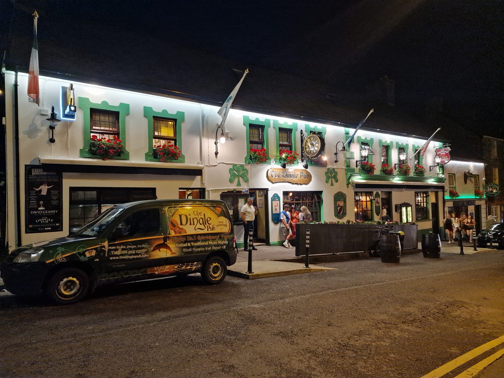 Pub in Dingle