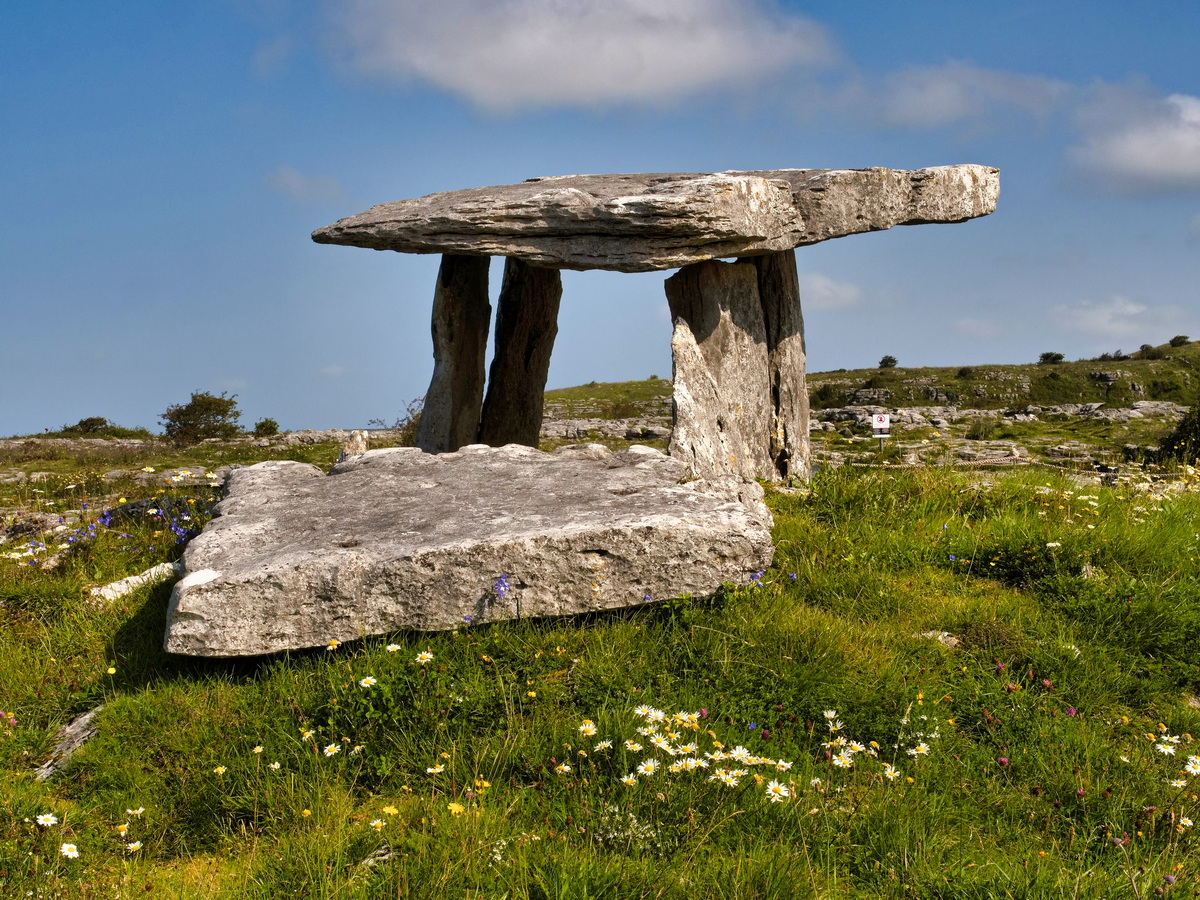Poulnabrone Dolmen