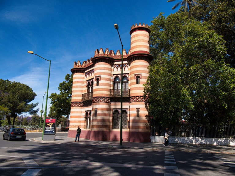 Costurero de la Reina
